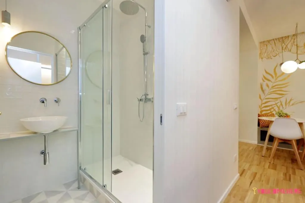 Ych-Renovated And Design Flat Close To The Center Rome Apartment
